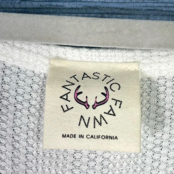 Fantastic Fawn White Medium Waffle Top - Picture 2 of 6